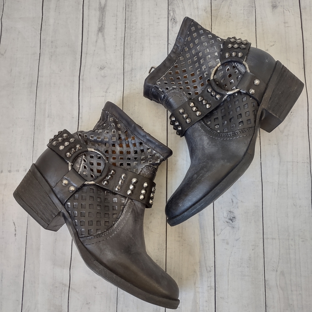 Very Volatile ankle boots 6 gray leather moto